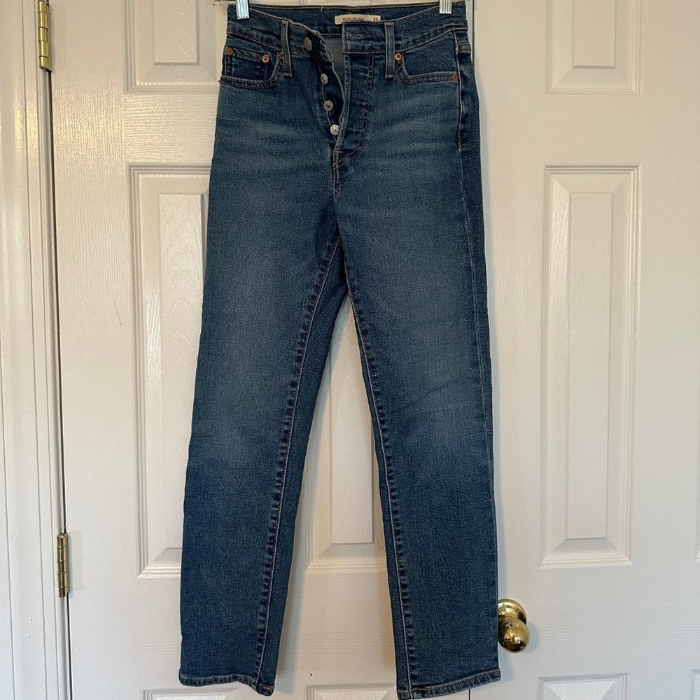 Levi's Wedgie Straight Jeans